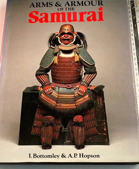 Arms and Armour of The Samurai. I.bottomley and A.P. Hobson - Yamazakura