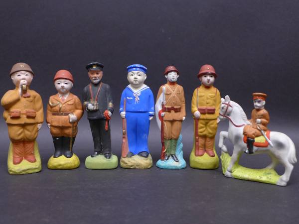 Seven WW2 clay military figures - Yamazakura