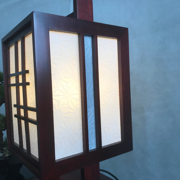 Beautiful wooden Andon lantern - Yamazakura