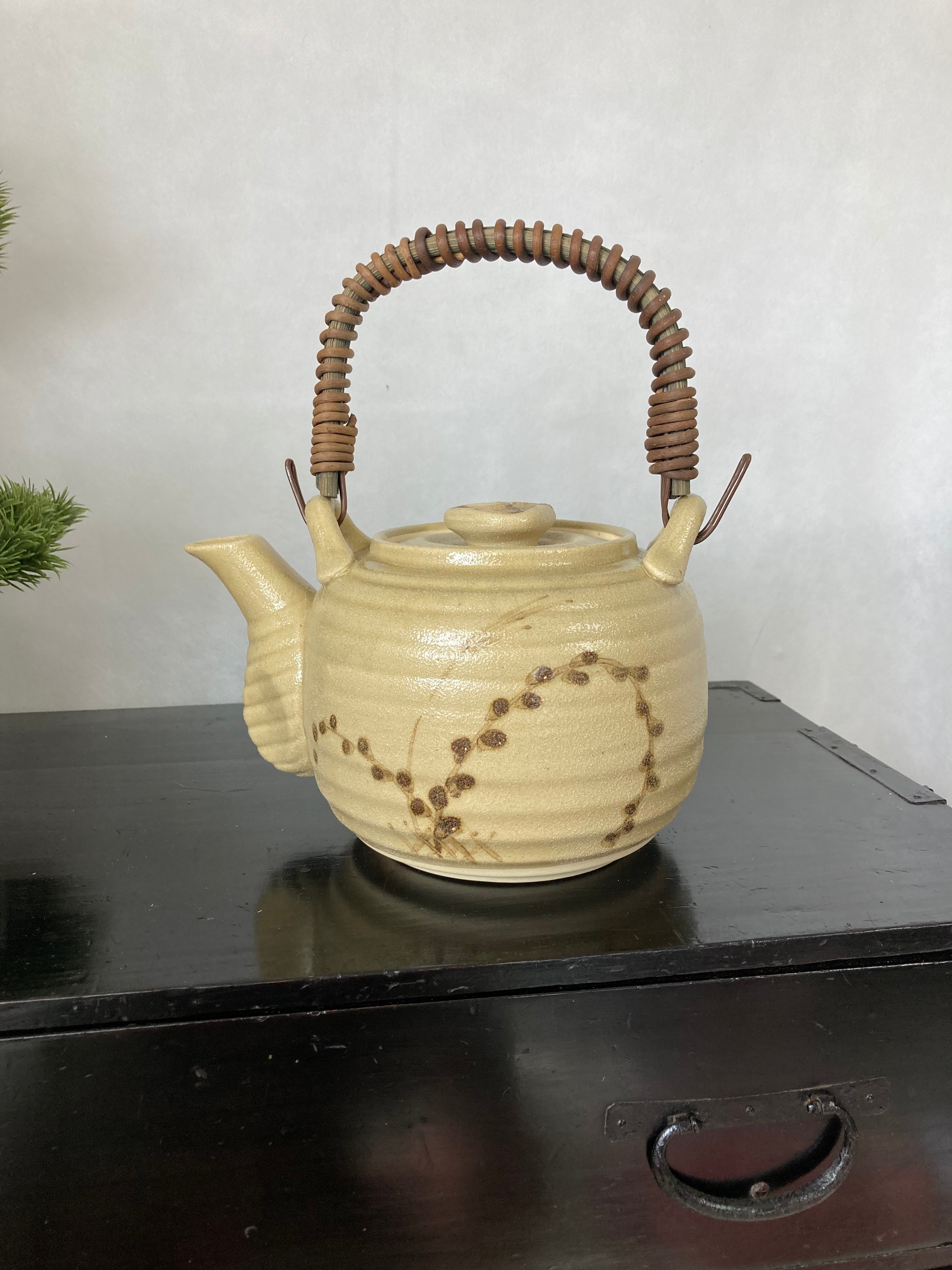 Tea pot. Kyusu - Yamazakura